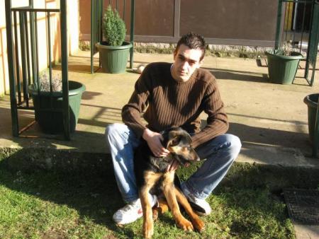 steven et son chien (il cartonne et il est trp sympa )