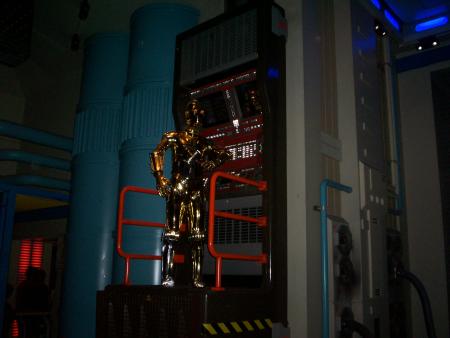 c3po toujour dans le star tour